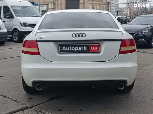 Audi A6 2005 белый - фото 5