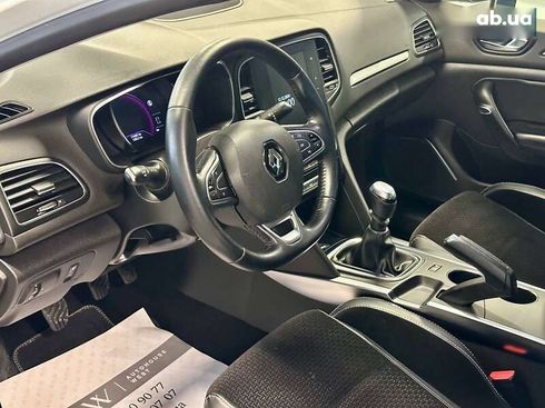 Renault Megane 2018 - фото 20