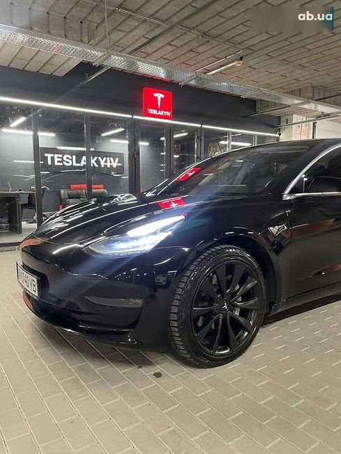Tesla Model 3 2019 - фото 15
