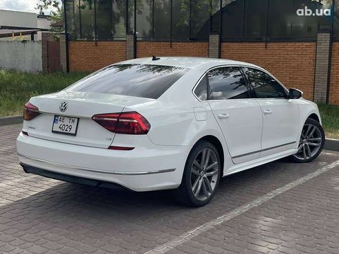 Volkswagen Passat 2017 - фото 4