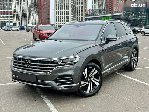 Volkswagen Touareg 2022 - фото 3