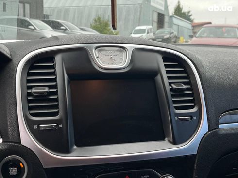 Chrysler 300 2018 черный - фото 120