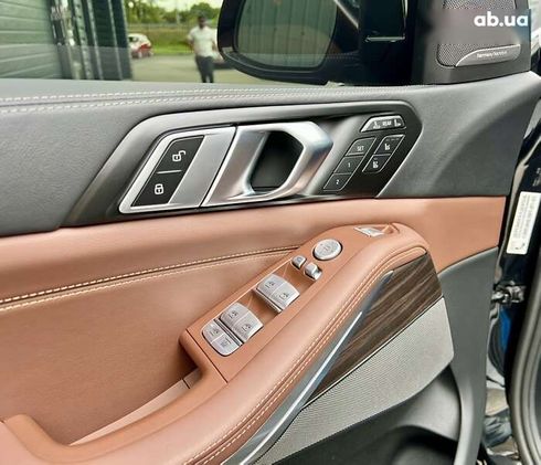BMW X7 2024 - фото 18