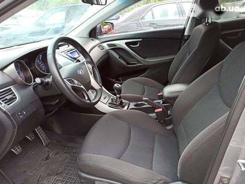 Hyundai Elantra 2013 - фото 10