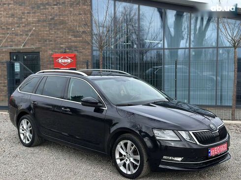 Skoda Octavia 2018 - фото 10