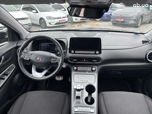 Hyundai Kona Electric 2021 - фото 17