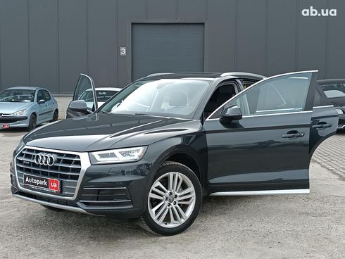 Audi Q5 2018 серый - фото 61