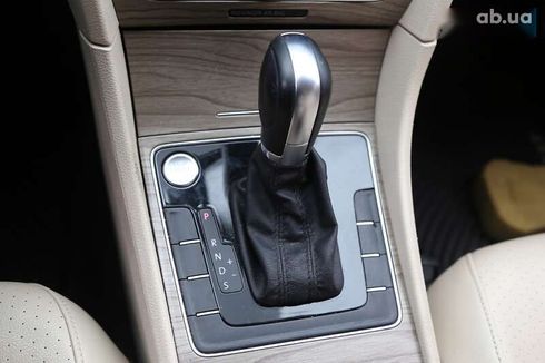 Volkswagen Passat 2017 - фото 20