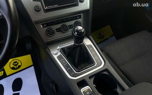 Volkswagen Passat 2015 - фото 15