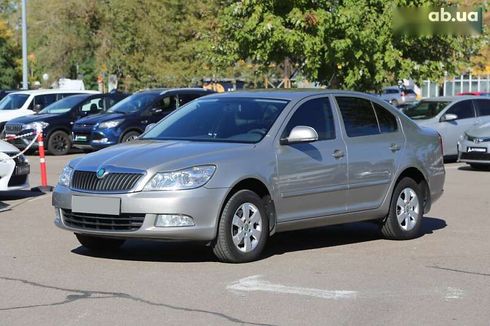 Skoda Octavia 2012 - фото 3