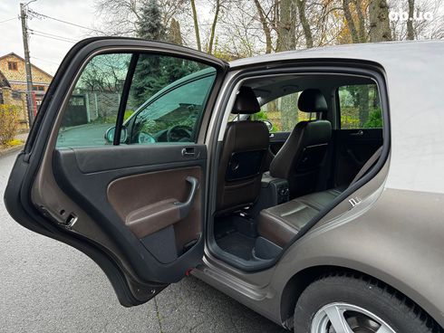 Volkswagen Golf Plus 2011 коричневый - фото 23