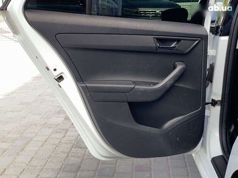 Skoda Fabia 2017 - фото 26