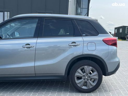 Suzuki Vitara 2019 серый - фото 36