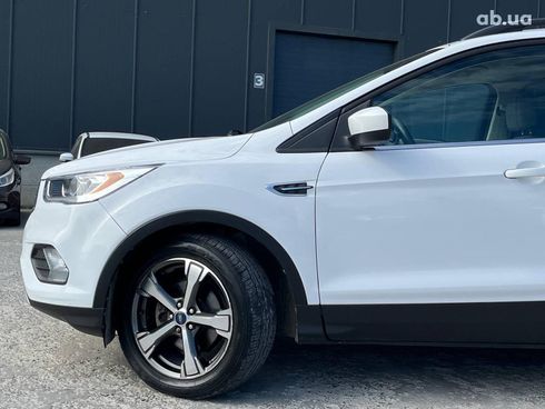 Ford Escape 2016 белый - фото 4
