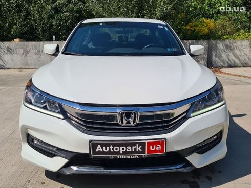 Honda Accord 2017 белый - фото 2