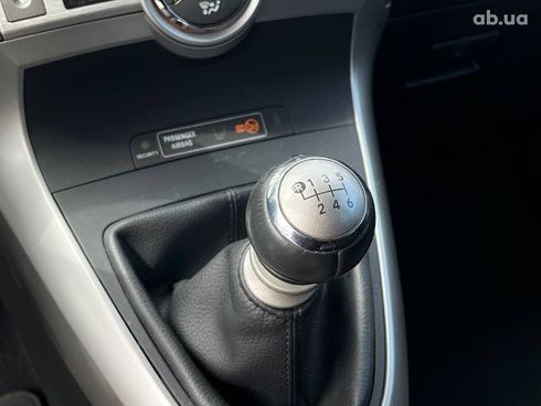 Toyota Verso 2012 белый - фото 25