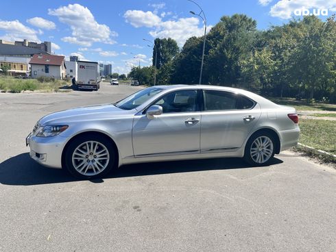 Lexus LS 2010 серебристый - фото 20