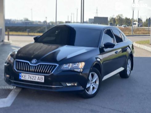 Skoda Superb 2015 - фото 10