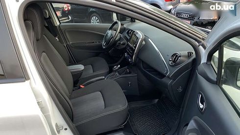 Renault Zoe 2019 - фото 29