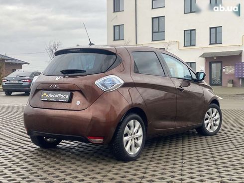 Renault Zoe 2015 - фото 18