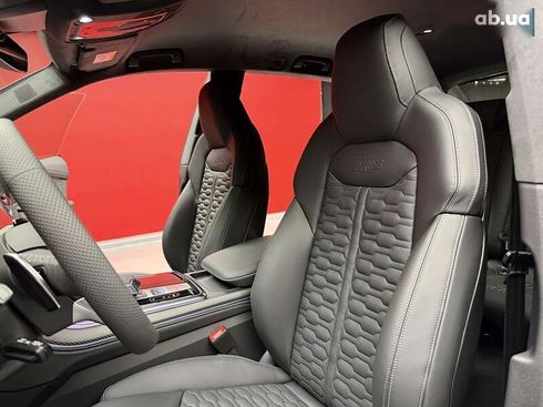 Audi RS Q8 2025 - фото 28