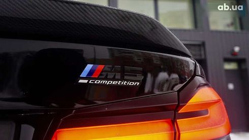 BMW M5 2019 - фото 18