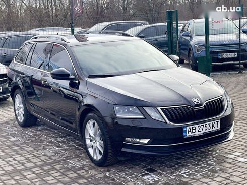 Skoda Octavia 2019 - фото 6