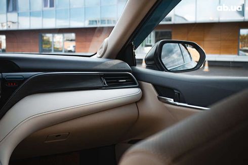 Toyota Camry 2023 - фото 24