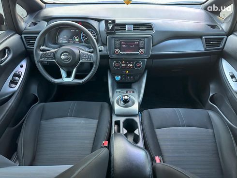 Nissan Leaf 2018 черный - фото 64