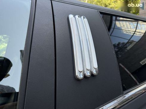 Lincoln Town Car 2003 - фото 20