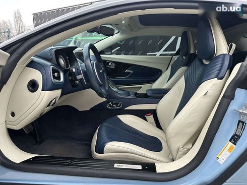 Aston Martin DB11 2016 - фото 7