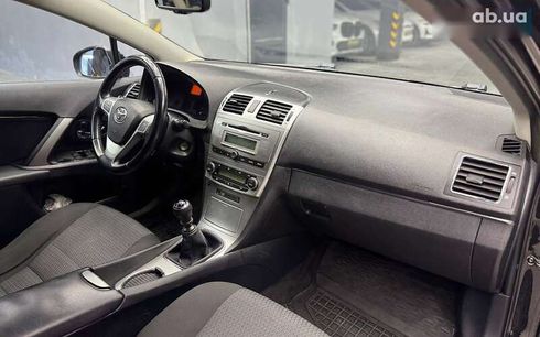 Toyota Avensis Verso 2013 - фото 13