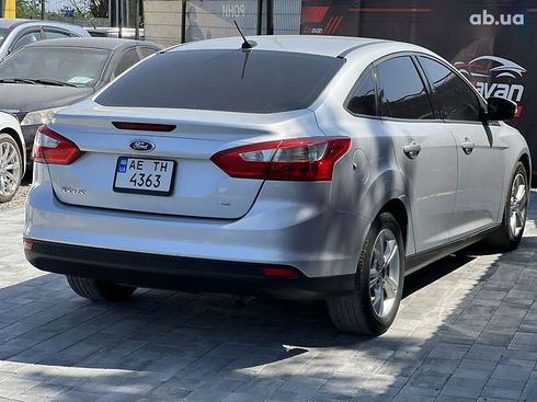 Ford Focus 2012 - фото 12