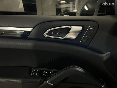 Porsche Cayenne 2015 - фото 26