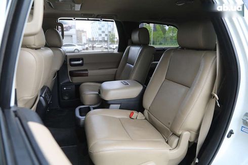Toyota Sequoia 2012 - фото 7
