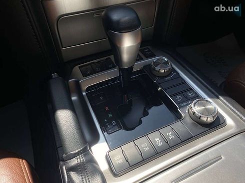 Toyota Land Cruiser 2020 - фото 19
