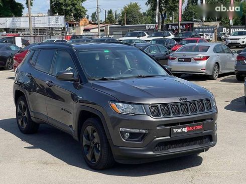 Jeep Compass 2018 - фото 2