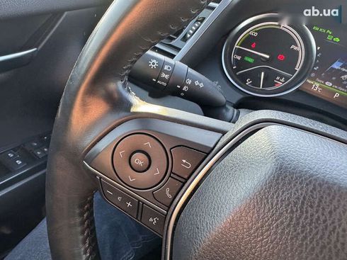 Toyota Camry 2019 - фото 22