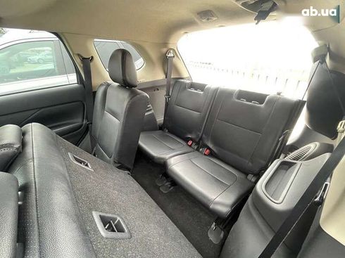Mitsubishi Outlander 2013 - фото 2
