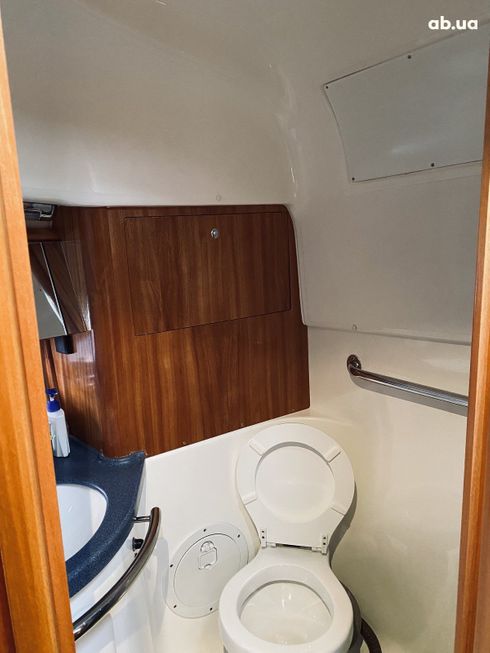 Bavaria Yachts 32sport 2007 белый - фото 4