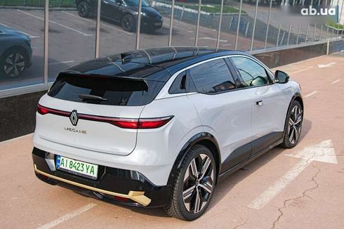 Renault Megane 2022 - фото 9