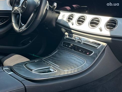 Mercedes-Benz E-Класс 2020 черный - фото 34