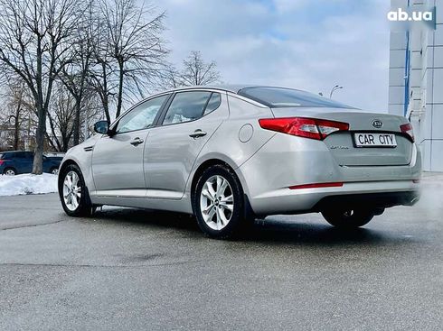 Kia Optima 2012 - фото 9