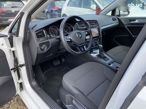 Volkswagen e-Golf 2020 - фото 2