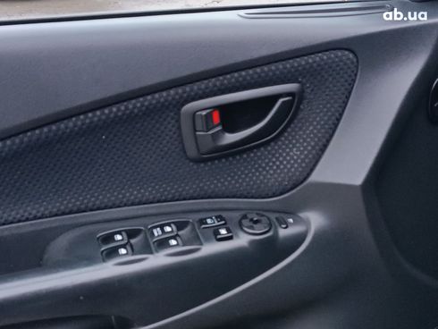 Hyundai Tucson 2008 зеленый - фото 19