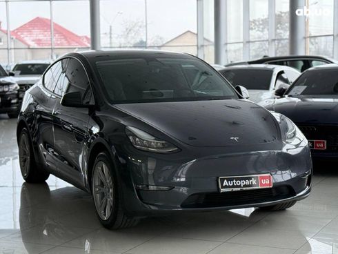 Tesla Model Y 2022 серый - фото 3