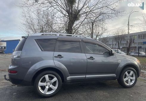 Mitsubishi Outlander 2006 - фото 17