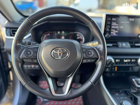 Toyota RAV4 2019 - фото 26