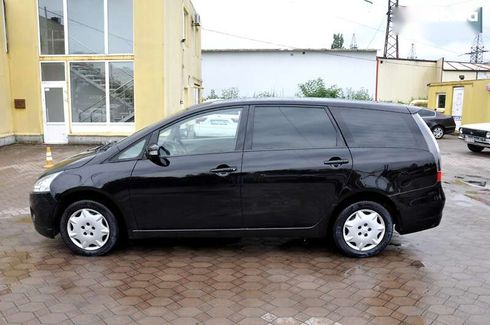 Mitsubishi Grandis 2008 - фото 14