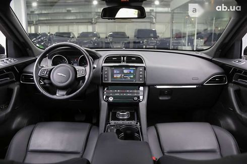 Jaguar F-Pace 2017 - фото 14